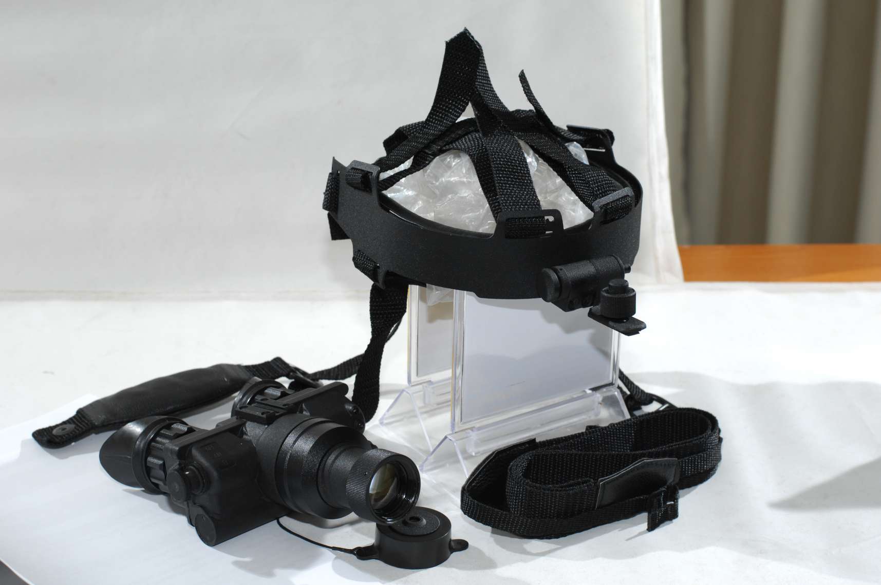 Ống nhòm đêm 2 mắt