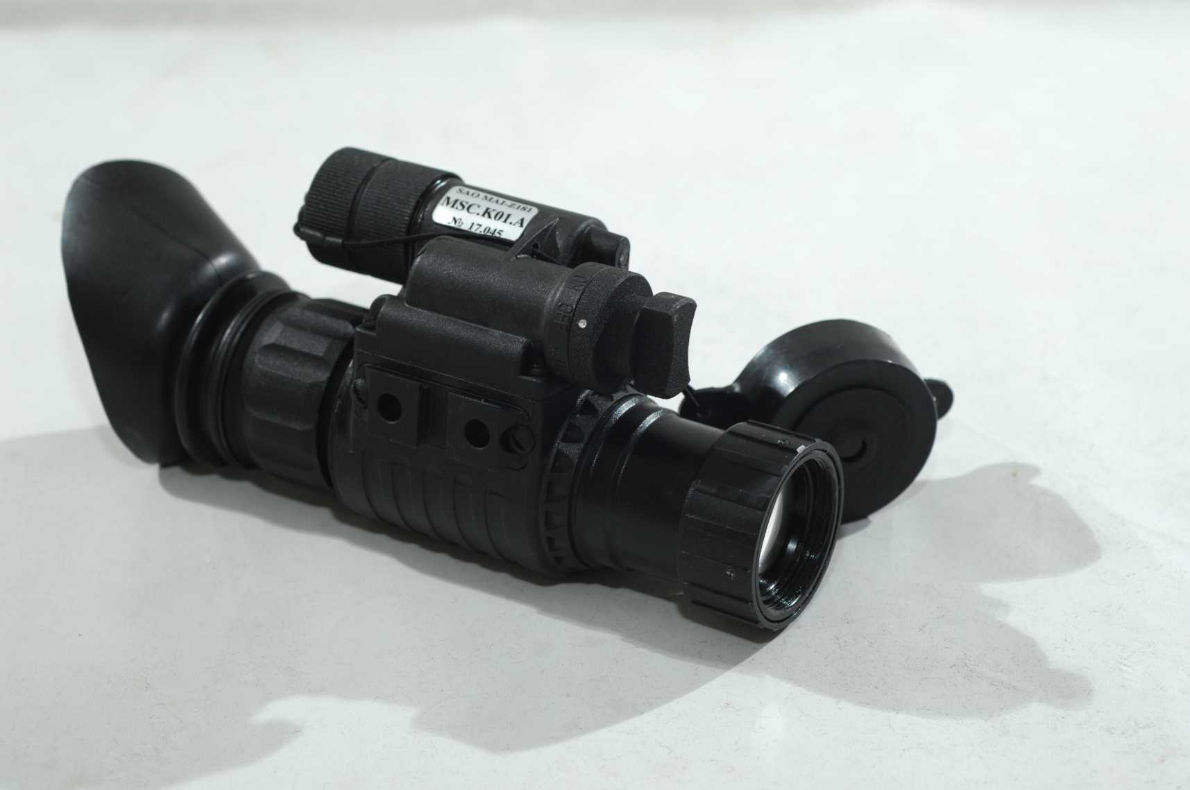 Ống nhòm đêm 1 mắt