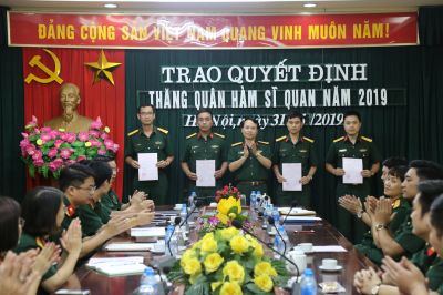 Công ty TNHH MTV Điện tử Sao Mai tổ chức lễ trao quyết định thăng quân hàm sỹ quan năm 2019