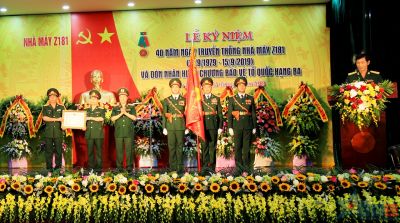 Nhà máy Z181 kỷ niệm 40 năm ngày truyền thống và đón nhận Huân chương Bảo vệ Tổ quốc hạng Ba