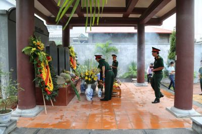 27 tháng 7 năm 2018