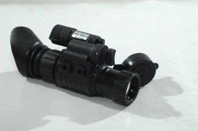 Ống nhòm đêm 1 mắt